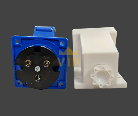 Ổ cắm công nghiệp gắn nổi 3P 32A IP44 230V EVGENY